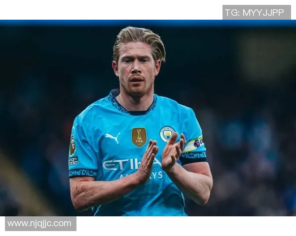 德布劳内引领曼城战术革新与配合结构调整的深度解析 德布劳内引领曼城战术革新与配合结构调整的深度解析